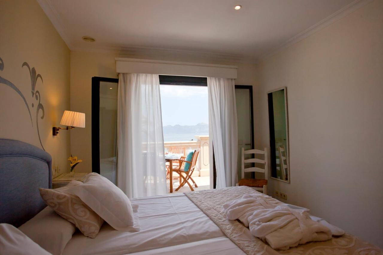 Apartments Galeon Suites Port de Pollenca Exterior photo