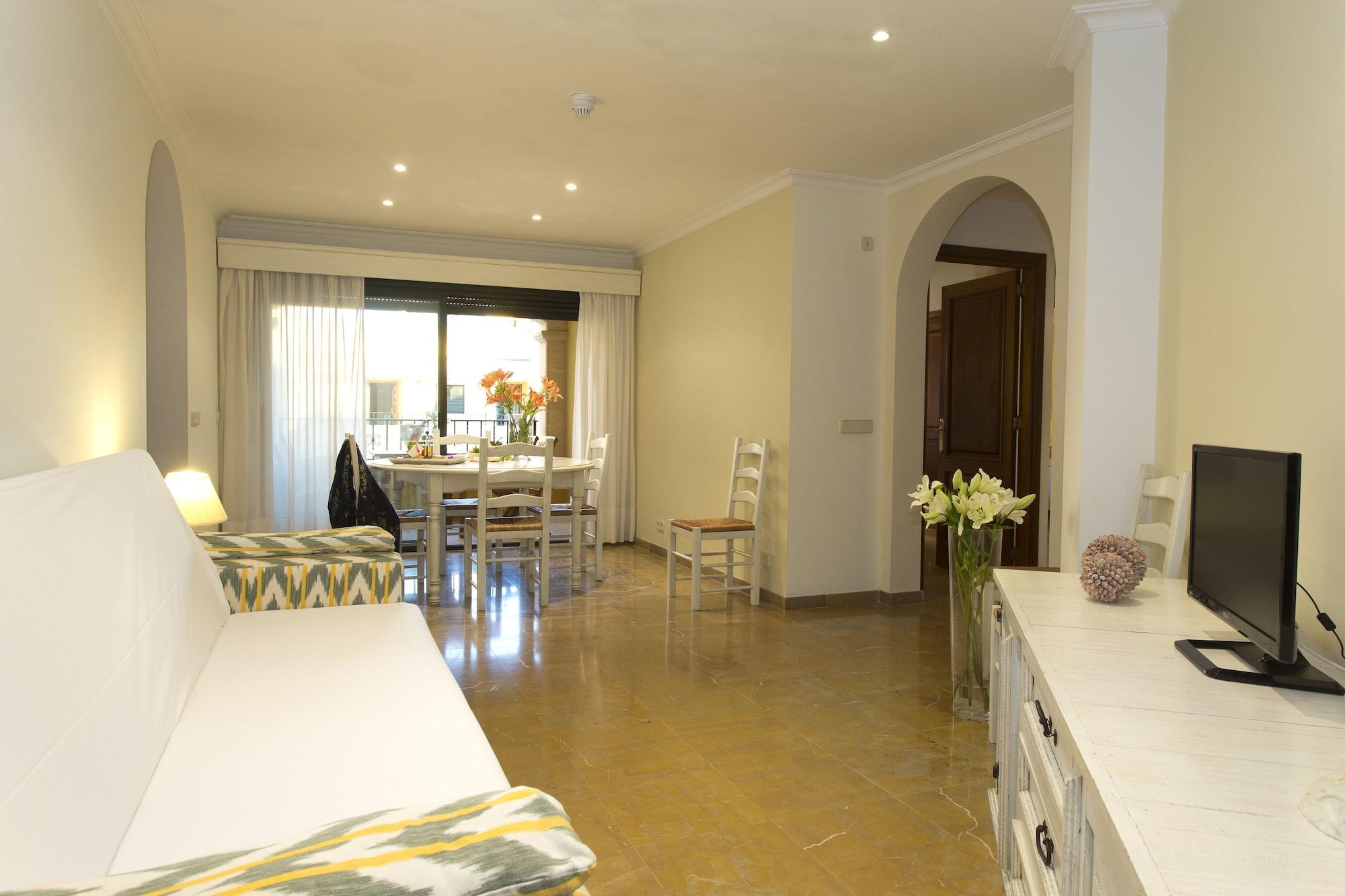 Apartments Galeon Suites Port de Pollenca Exterior photo