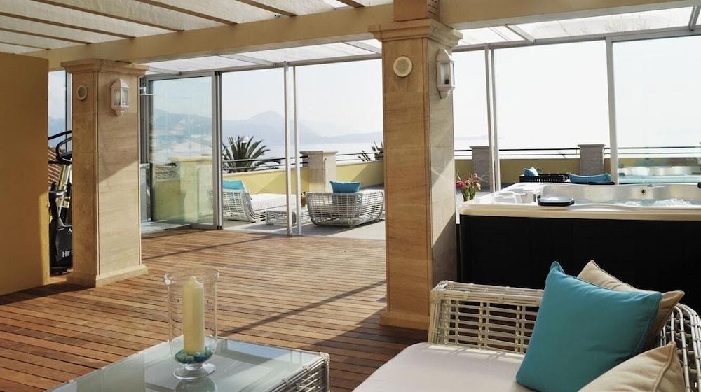 Apartments Galeon Suites Port de Pollenca Exterior photo