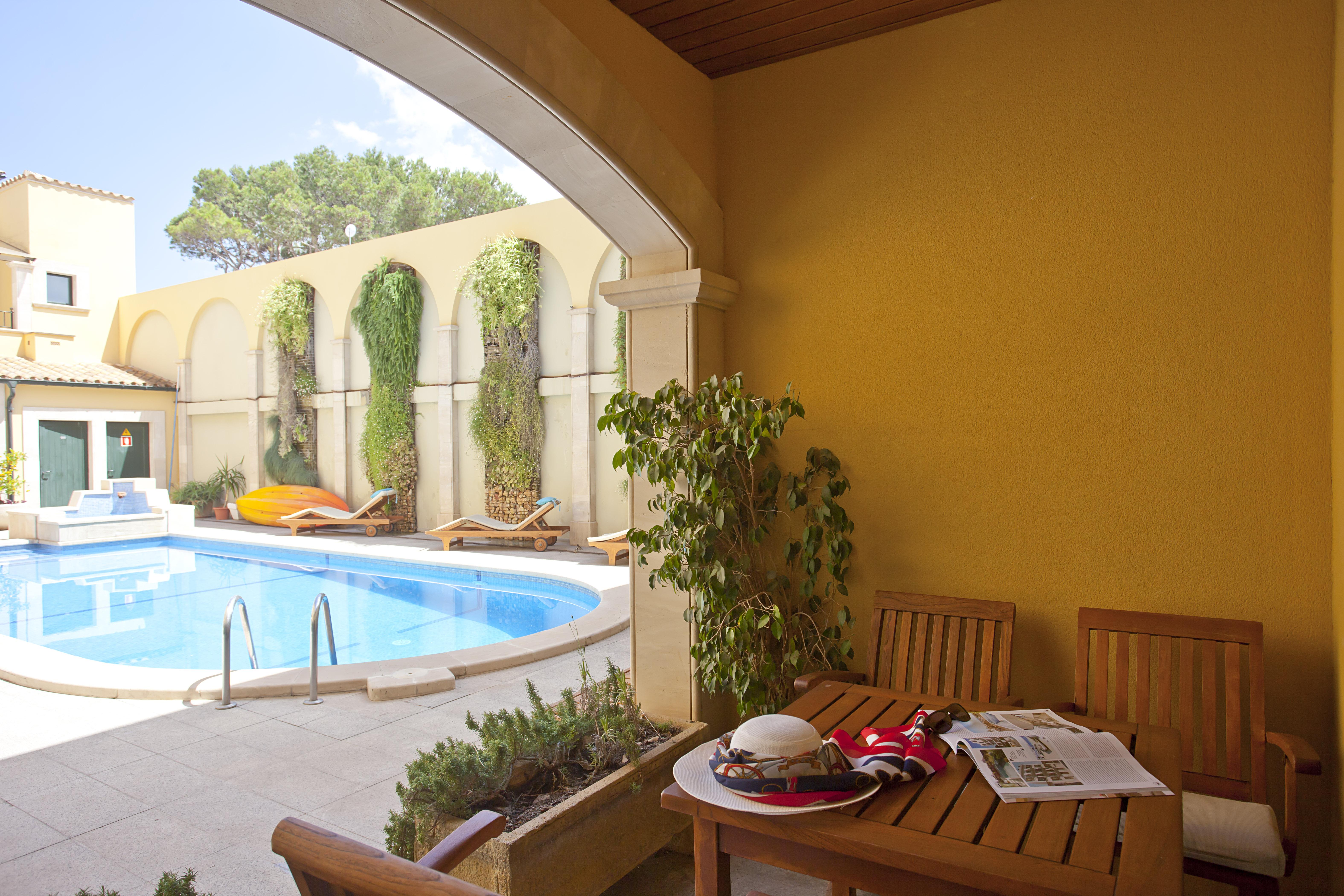 Apartments Galeon Suites Port de Pollenca Exterior photo