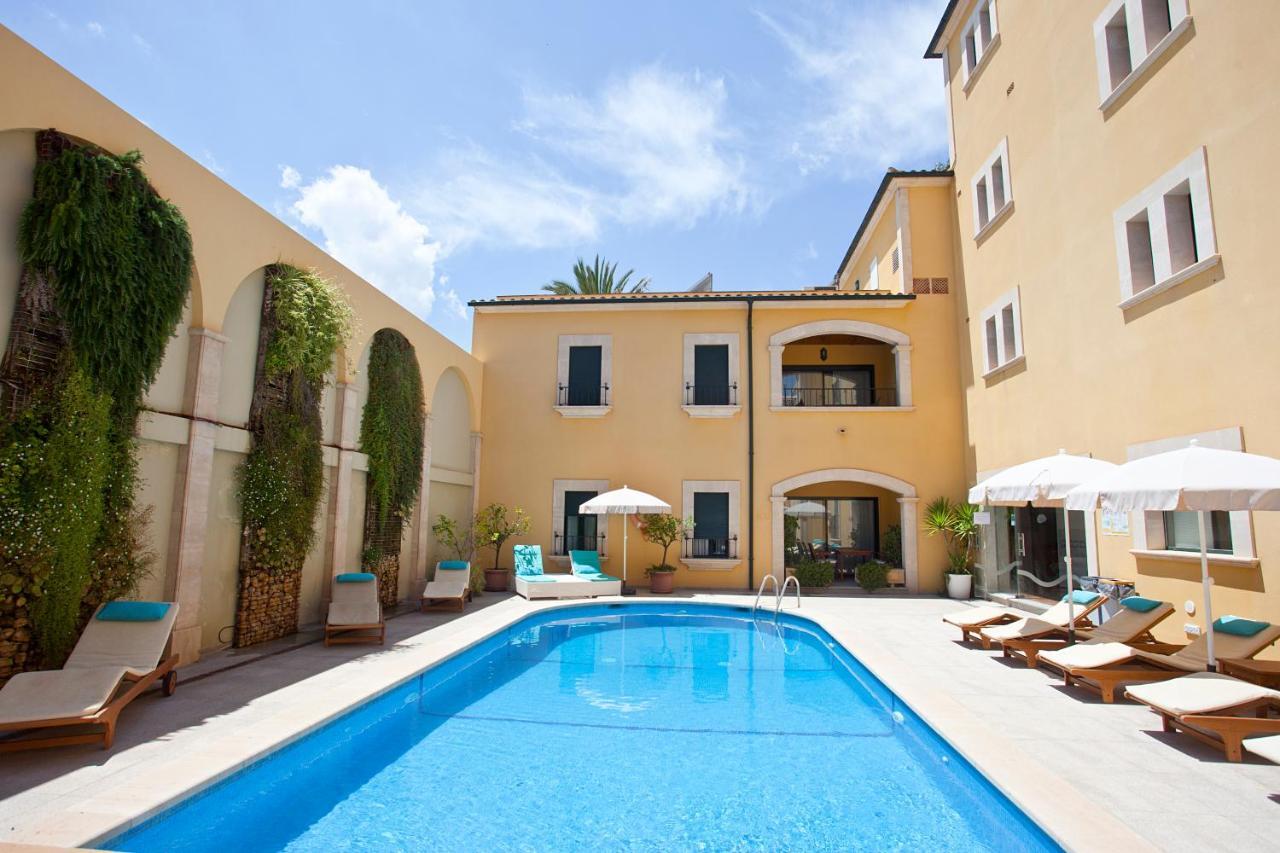 Apartments Galeon Suites Port de Pollenca Exterior photo